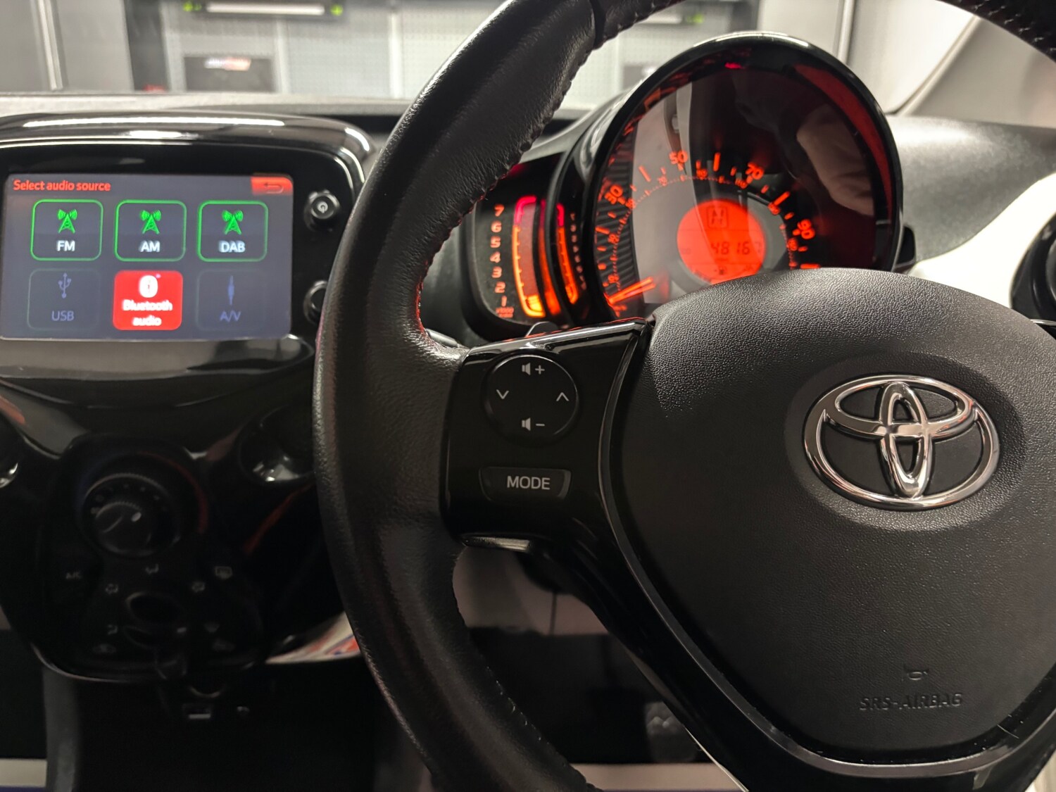 Used Toyota AYGO 2014 for sale - 76198775: Photo 51
