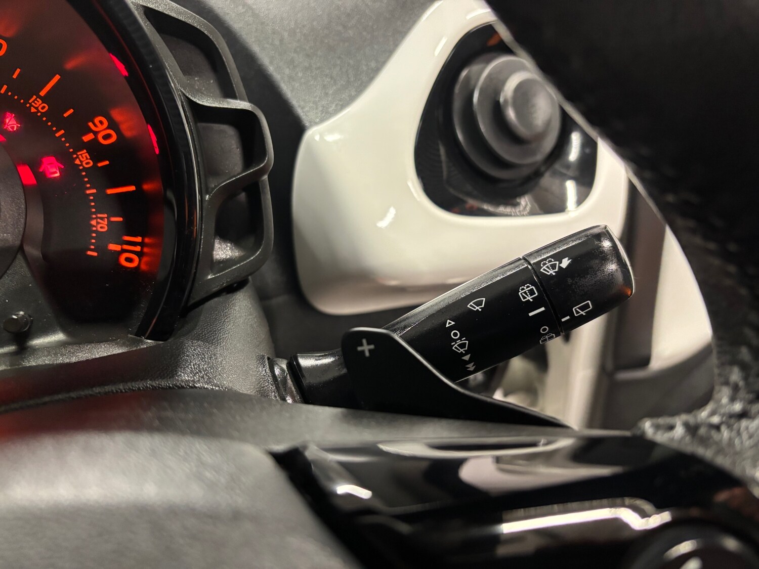 Used Toyota AYGO 2014 for sale - 76198775: Photo 54