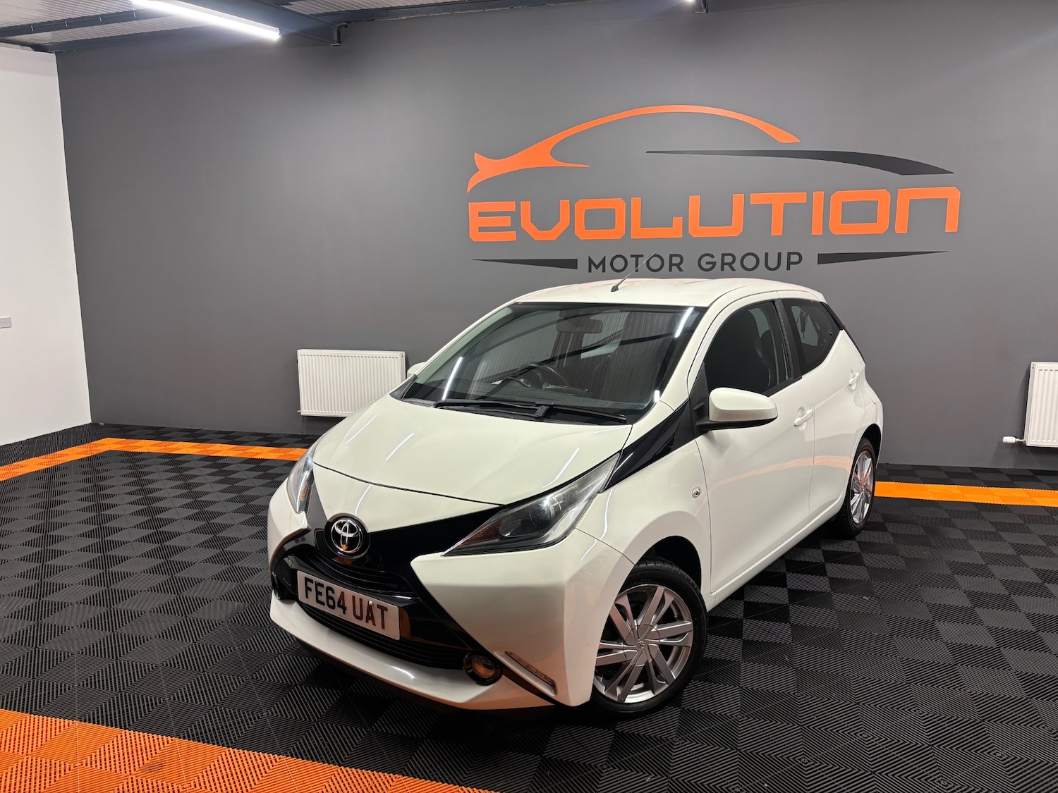 Used Toyota AYGO 2014 for sale - 76198775: Photo 6