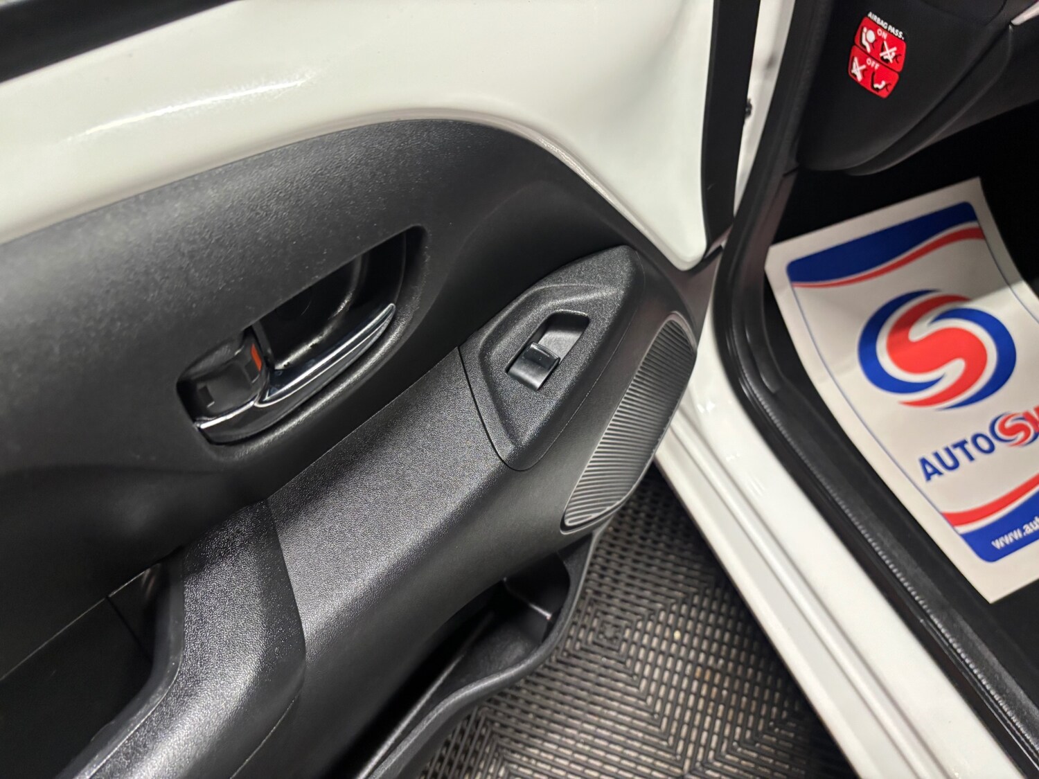 Used Toyota AYGO 2014 for sale - 76198775: Photo 68