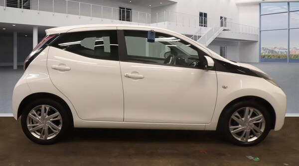Used Toyota AYGO 2014 for sale - 76198775: Photo 6