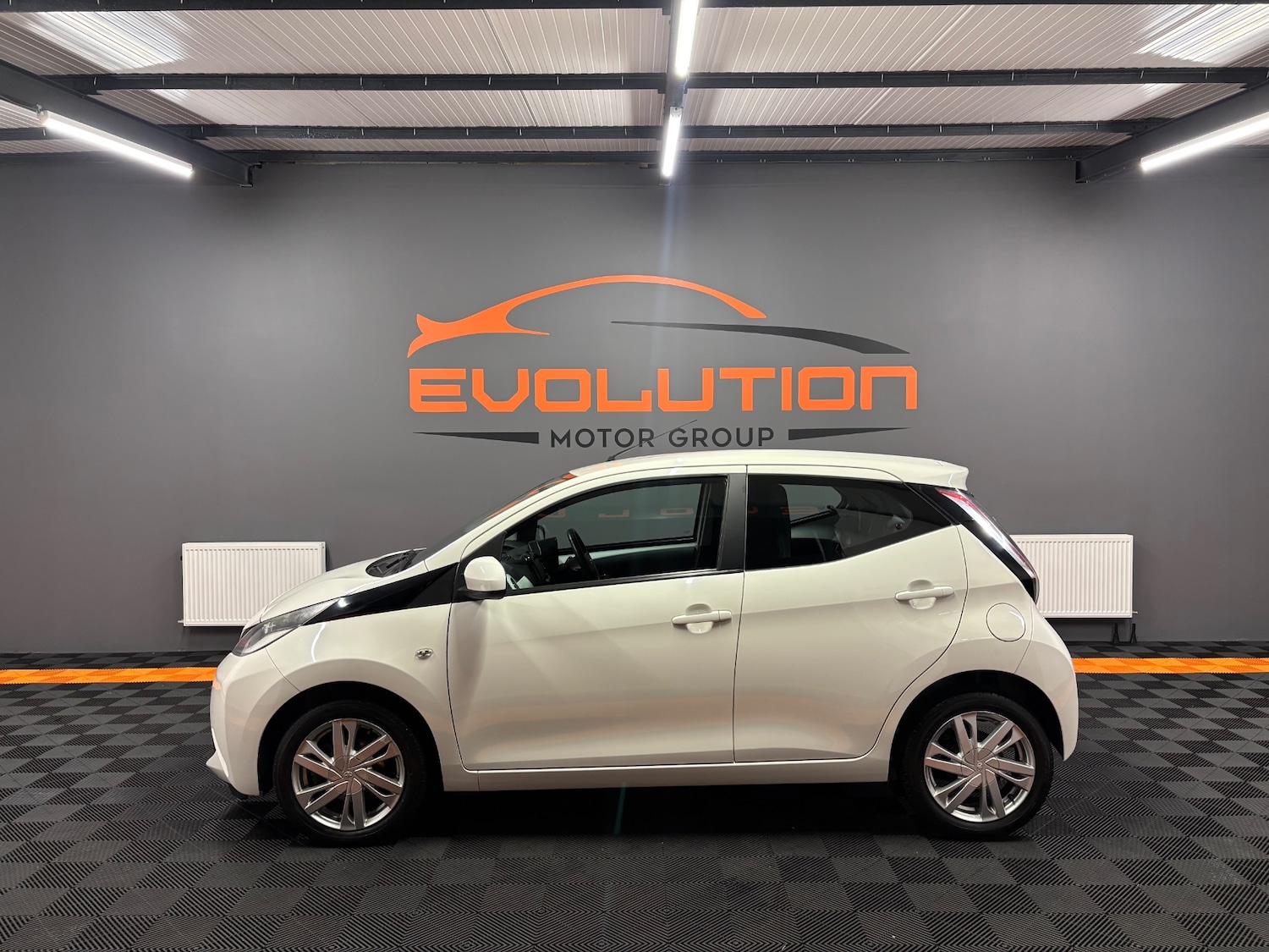 Used Toyota AYGO 2014 for sale - 76198775: Photo 7