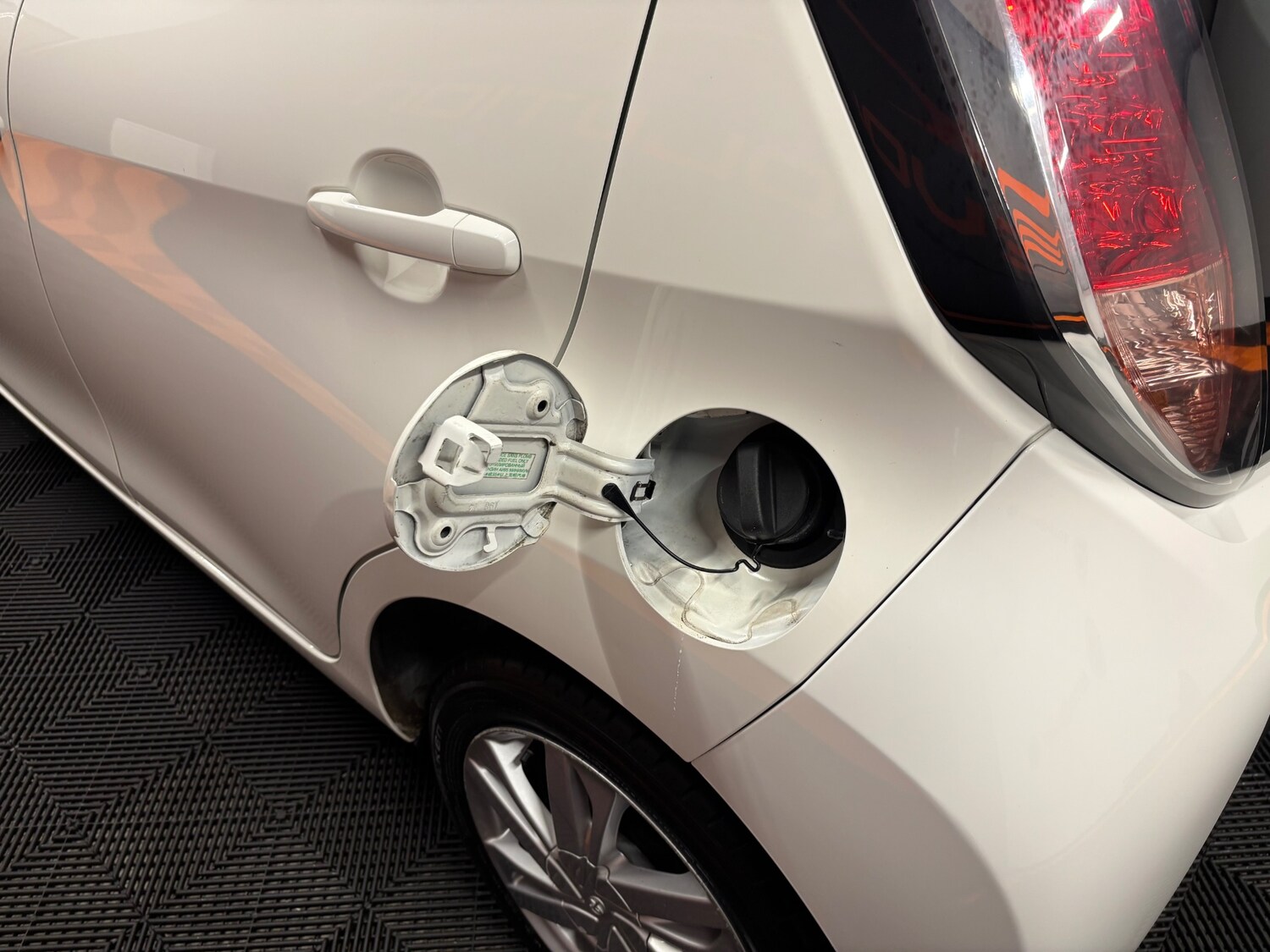 Used Toyota AYGO 2014 for sale - 76198775: Photo 78