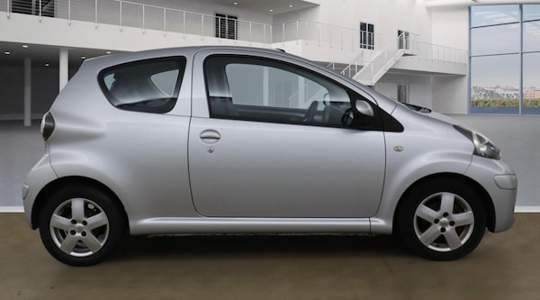 Used Toyota AYGO 2009 for sale - 76268193: Photo 6