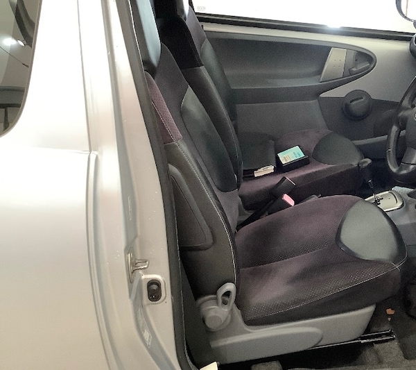 Used Toyota AYGO 2009 for sale - 76268193: Photo 9