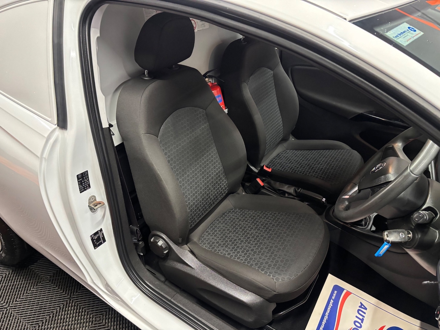 Used Vauxhall Corsa 2017 for sale - 76948568: Photo 34