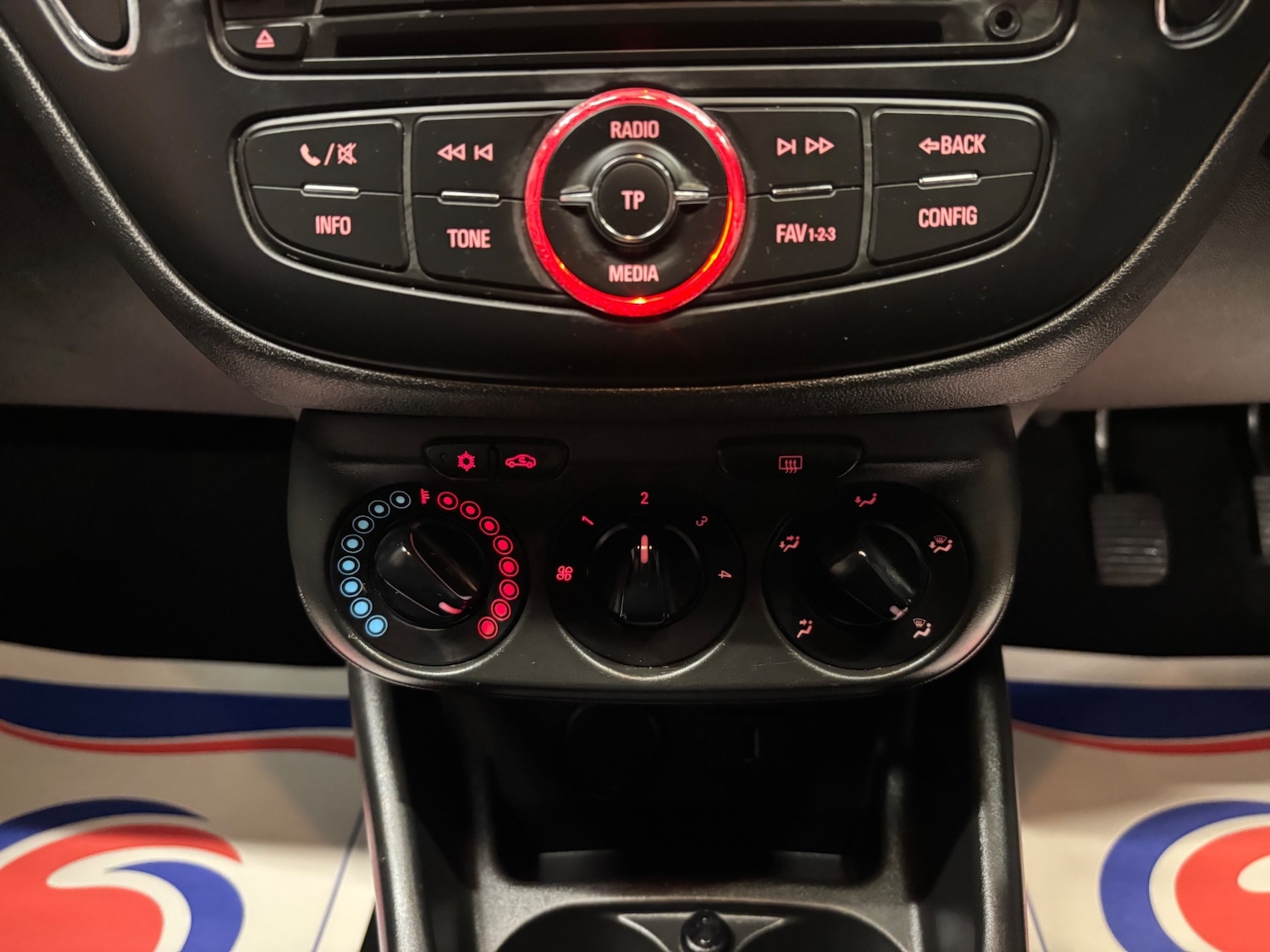 Used Vauxhall Corsa 2017 for sale - 76948568: Photo 38