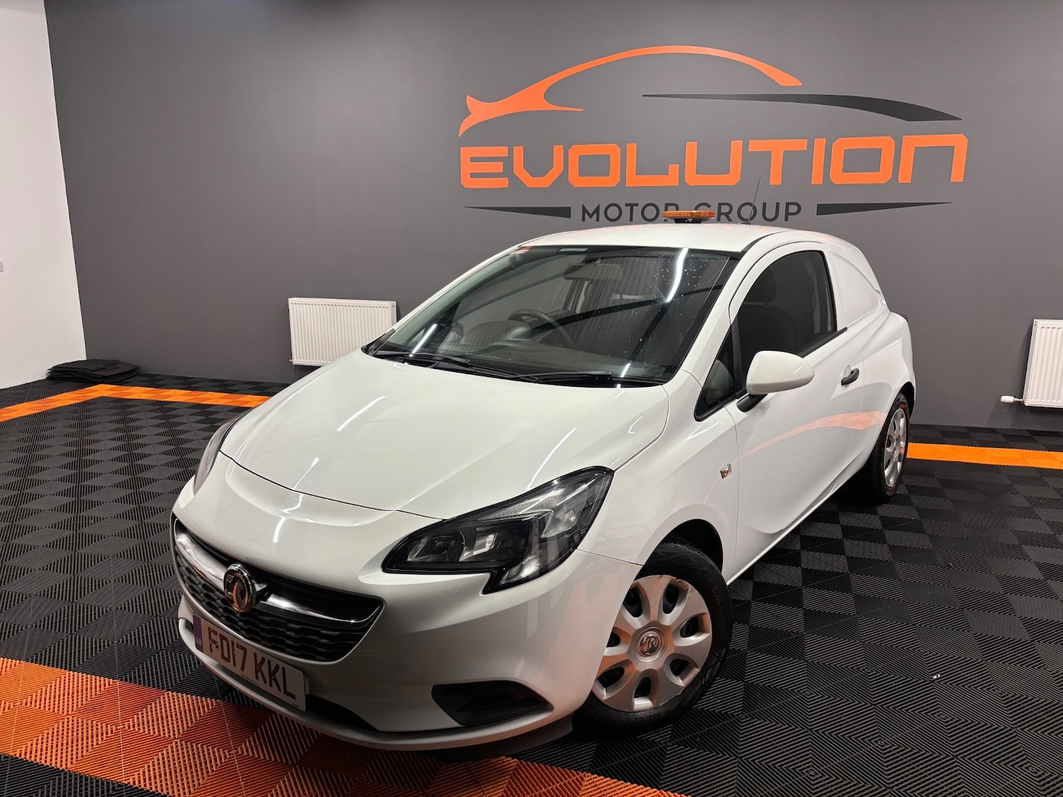 Used Vauxhall Corsa 2017 for sale - 76948568: Photo 4