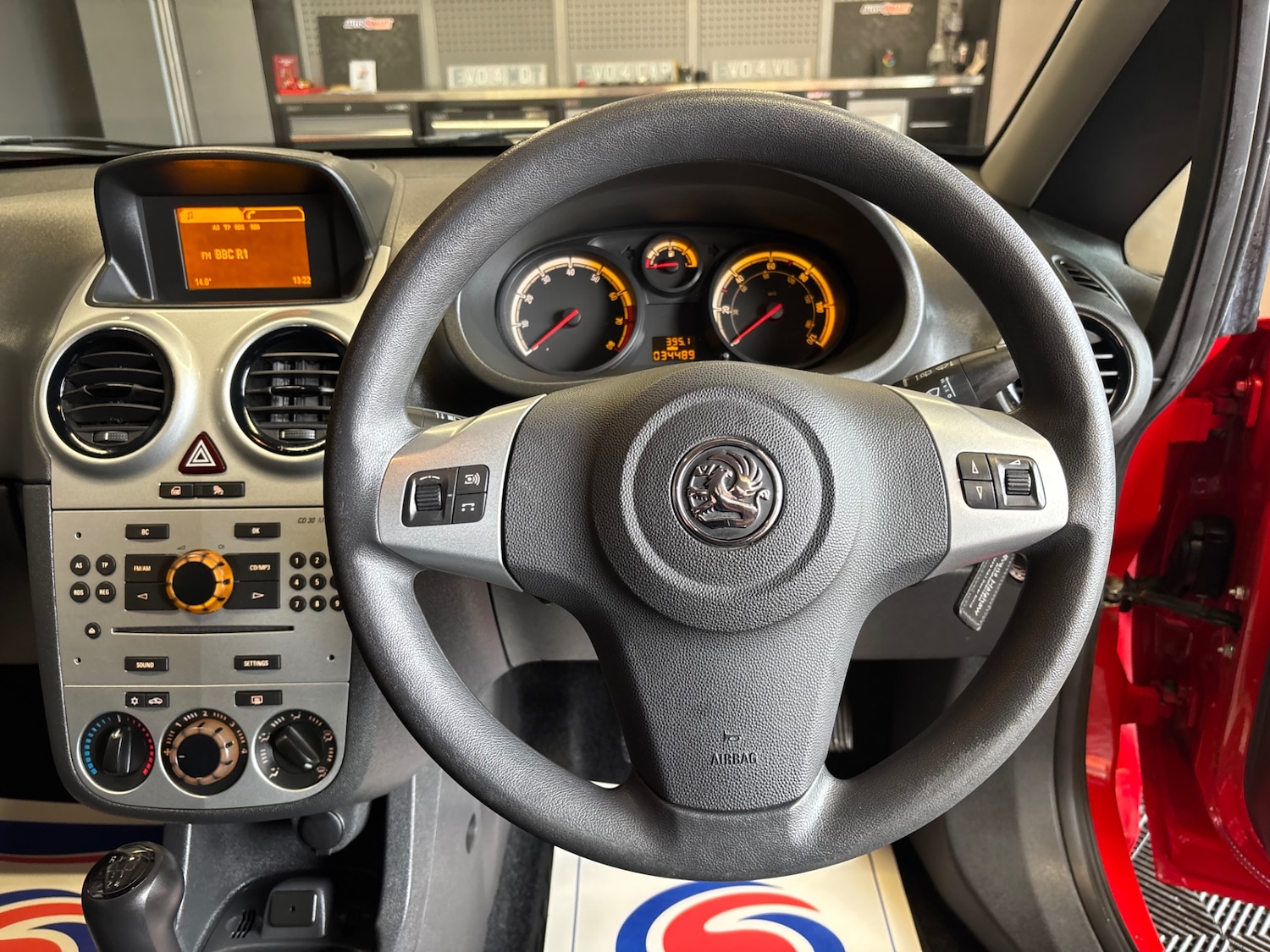 Used Vauxhall Corsa 2011 for sale - 76000496: Photo 40