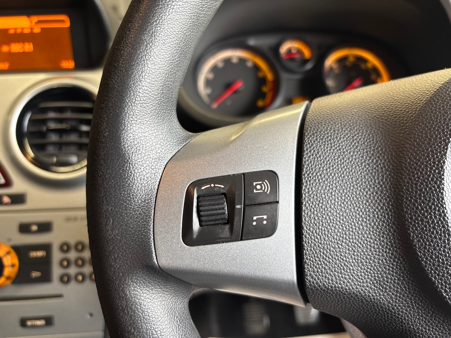 Used Vauxhall Corsa 2011 for sale - 76000496: Photo 44