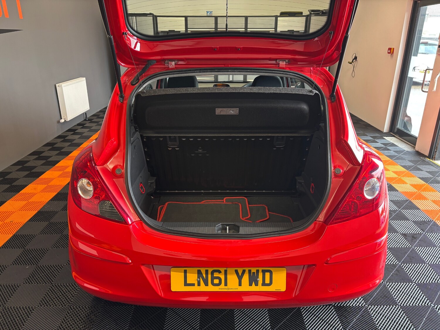 Used Vauxhall Corsa 2011 for sale - 76000496: Photo 70