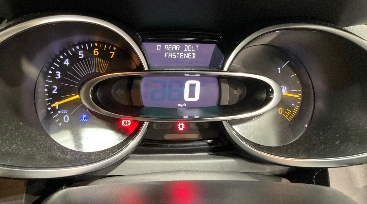 Used Renault Clio 2015 for sale - 77845219: Photo 7