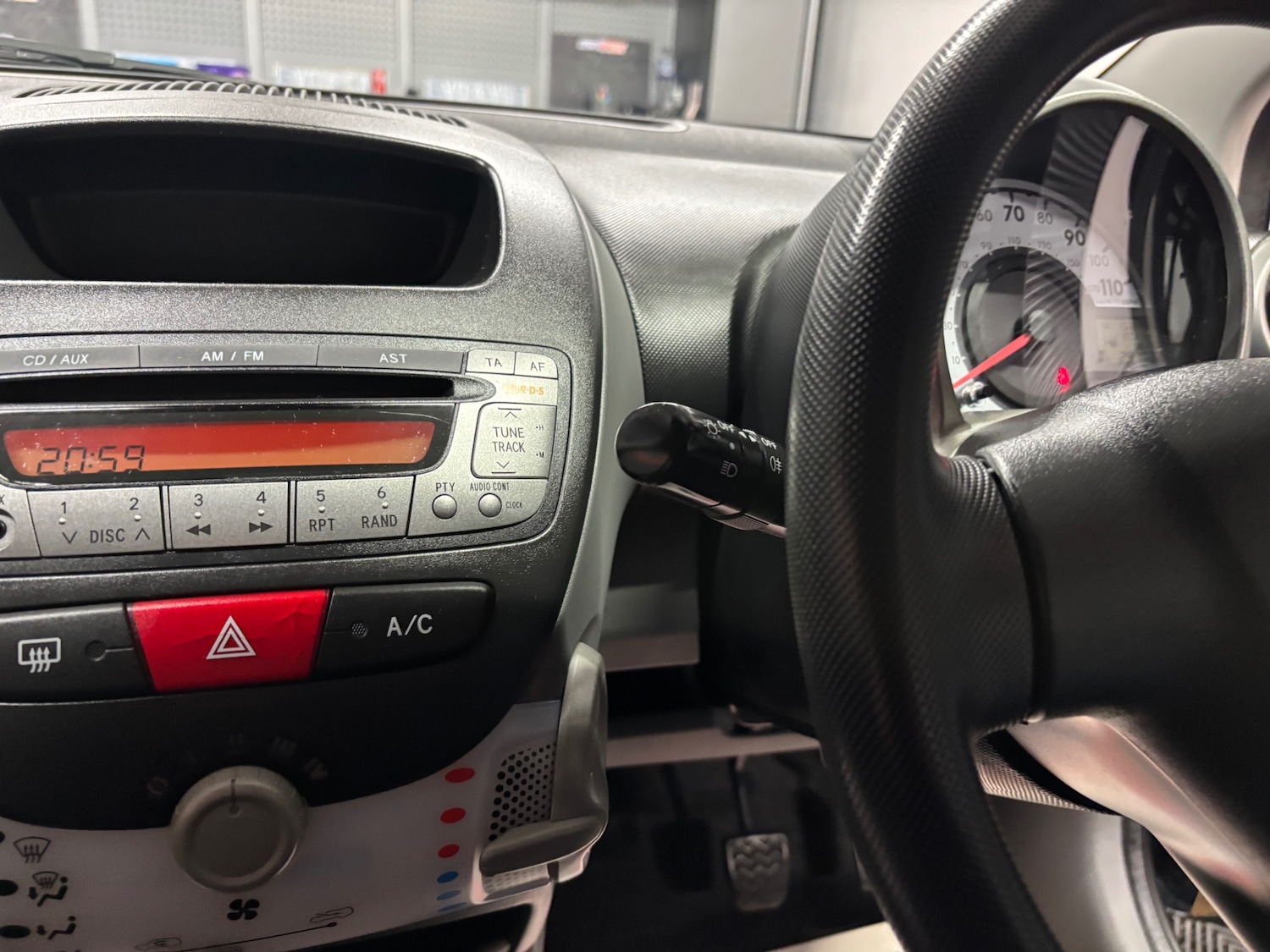 Used Toyota AYGO 2010 for sale - 76000503: Photo 71
