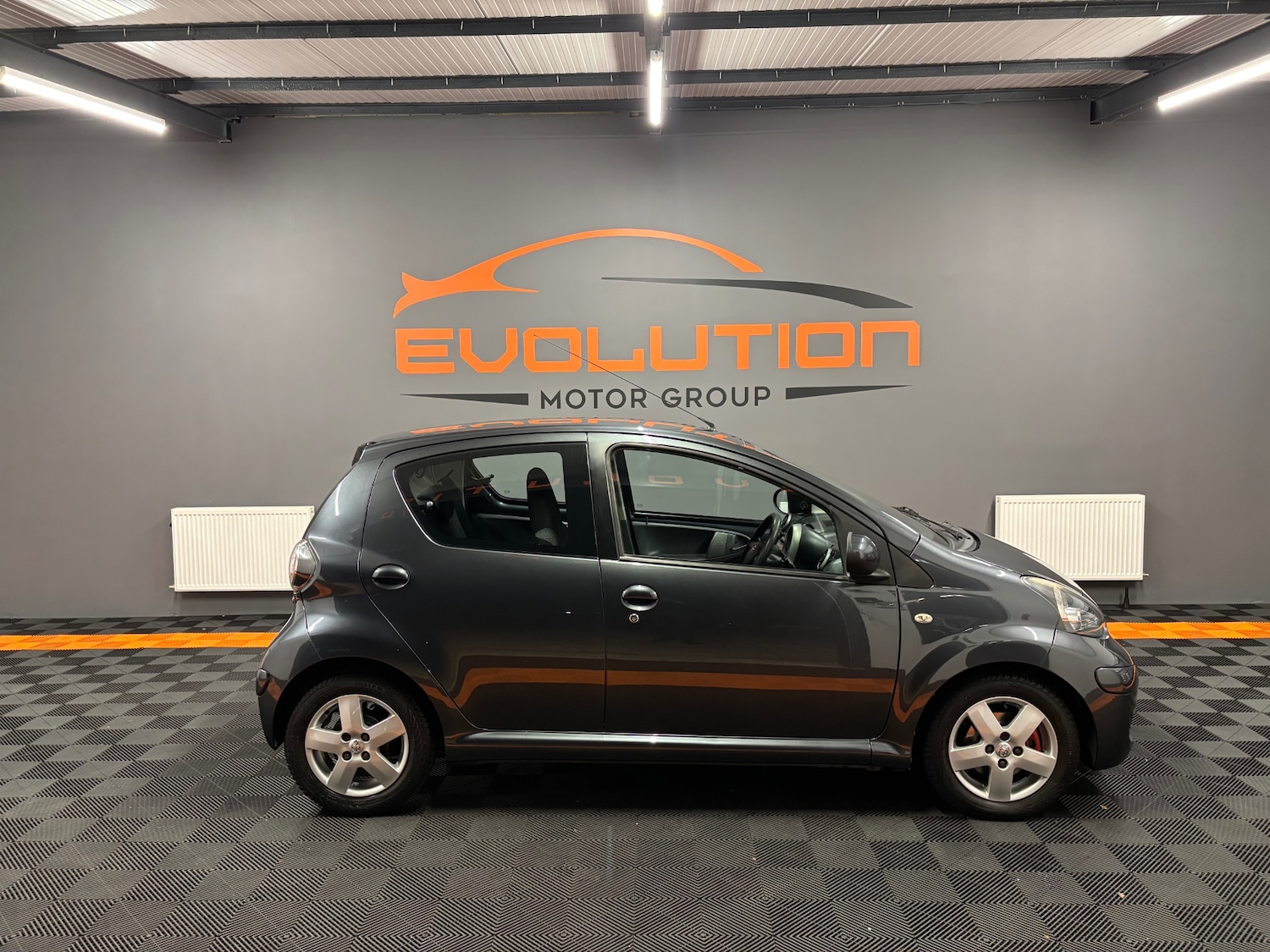 Used Toyota AYGO 2010 for sale - 76000503: Photo 8