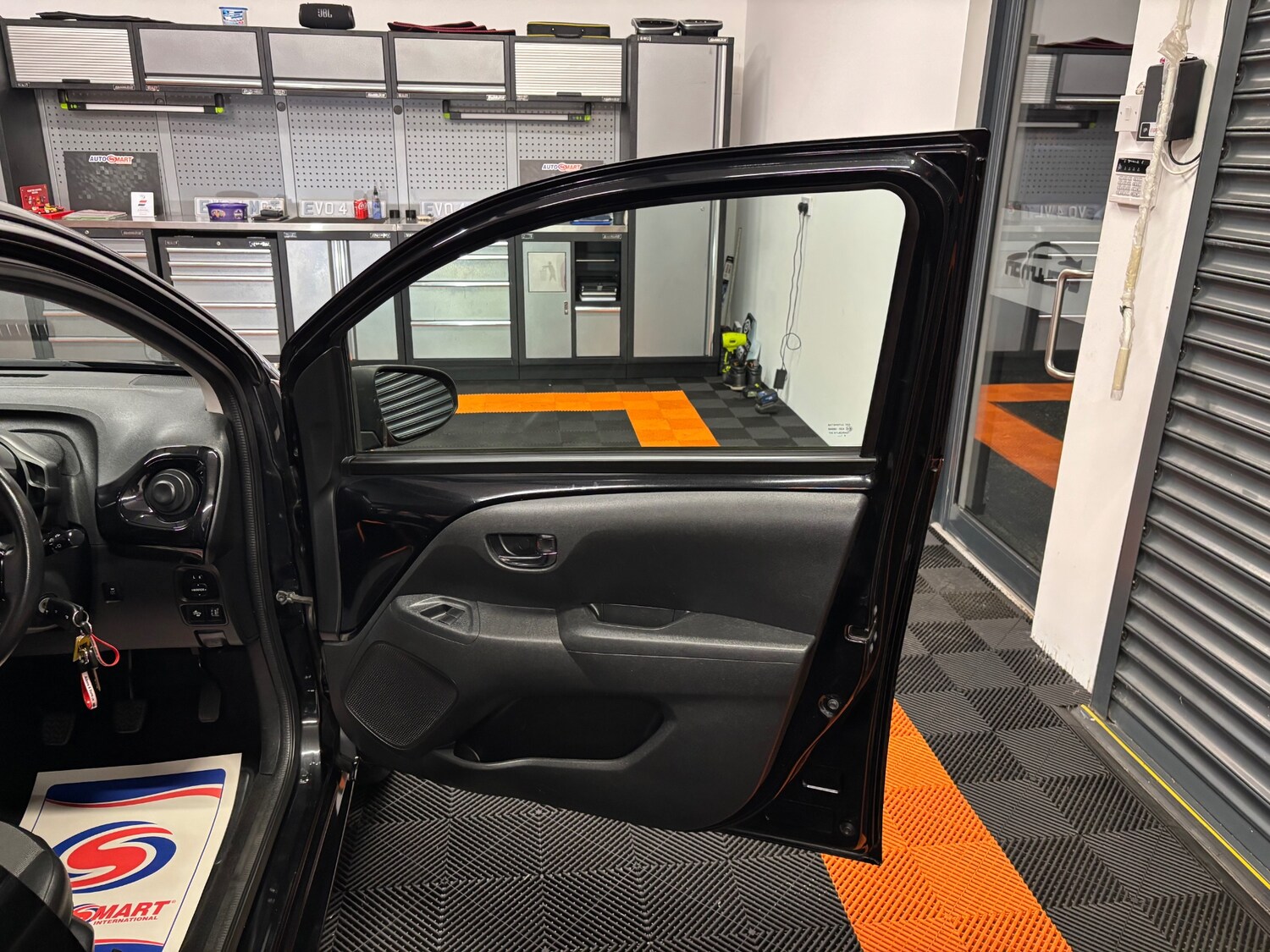 Used Toyota AYGO 2016 for sale - 76866587: Photo 40