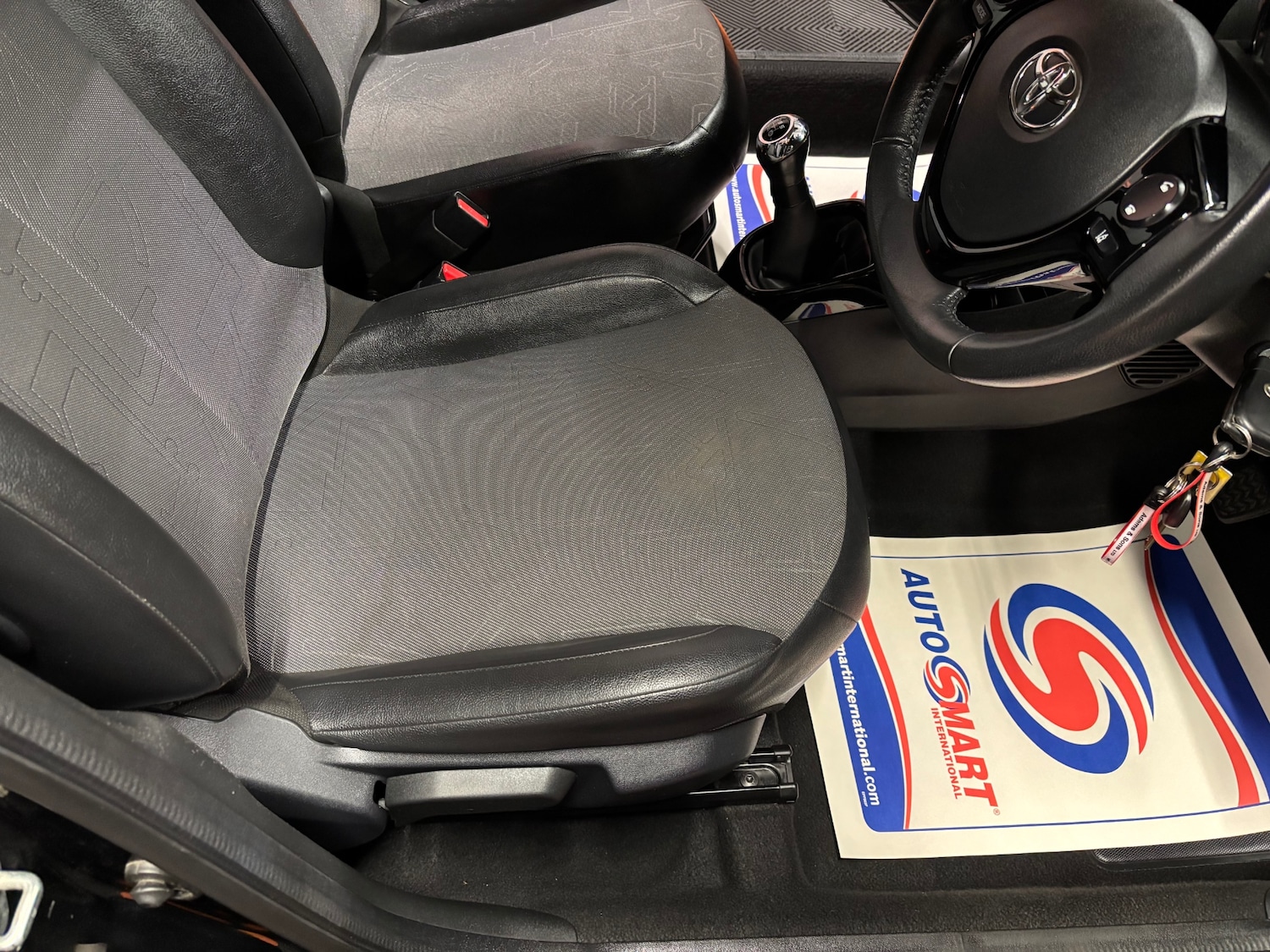 Used Toyota AYGO 2016 for sale - 76866587: Photo 44