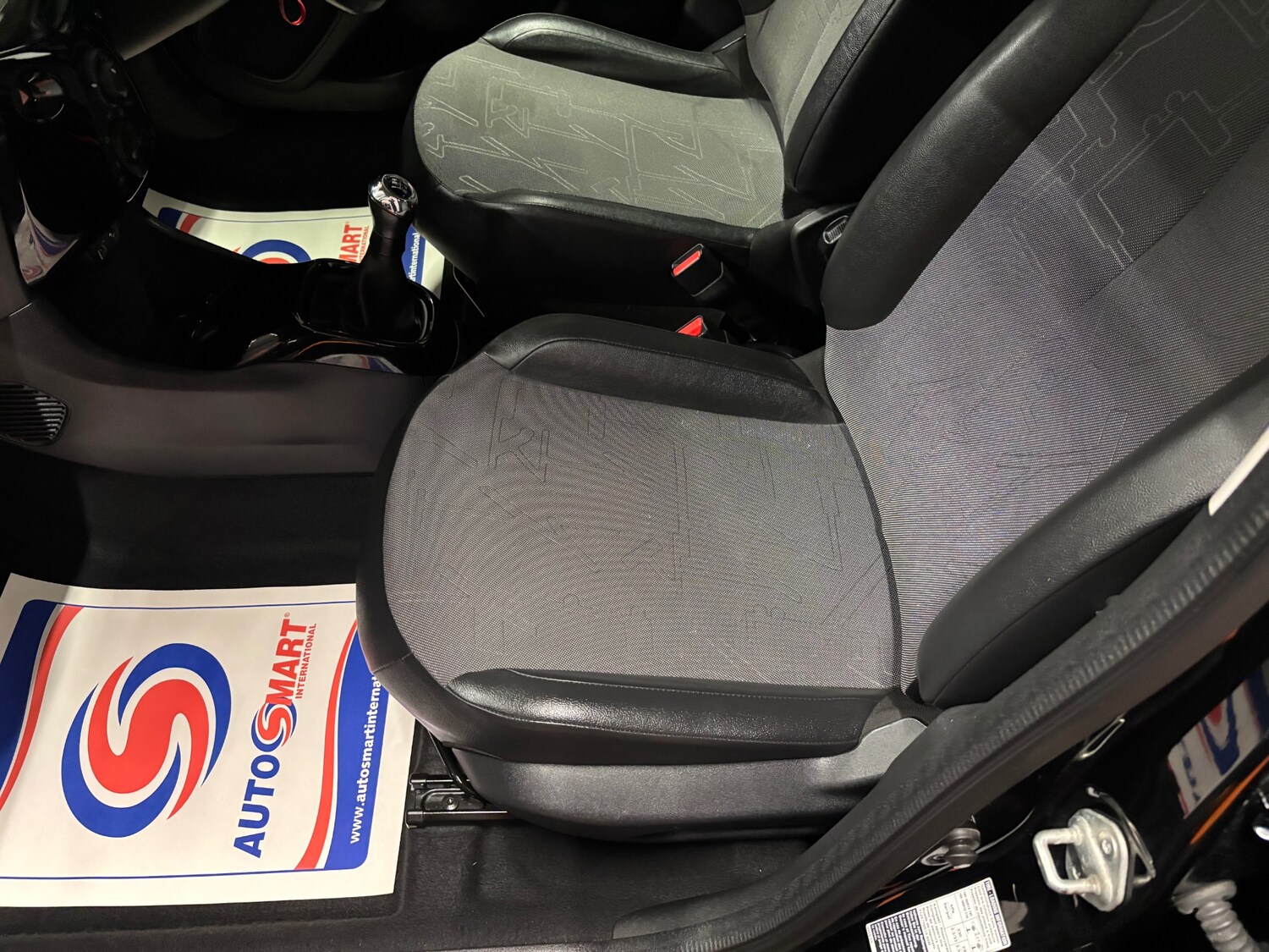 Used Toyota AYGO 2016 for sale - 76866587: Photo 60