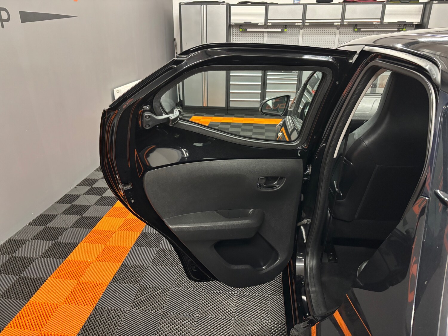 Used Toyota AYGO 2016 for sale - 76866587: Photo 70