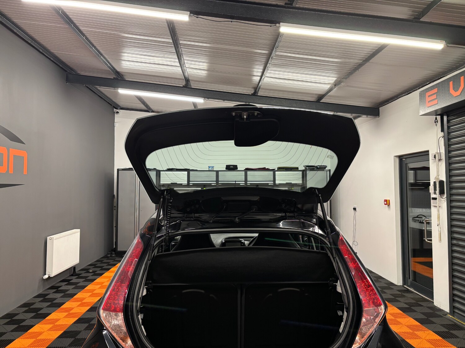 Used Toyota AYGO 2016 for sale - 76866587: Photo 72