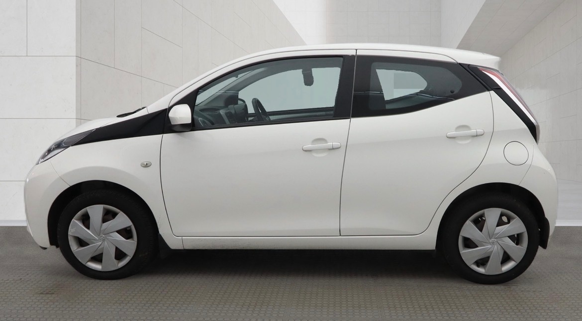 Used Toyota AYGO 2015 for sale - 78158541: Photo 5