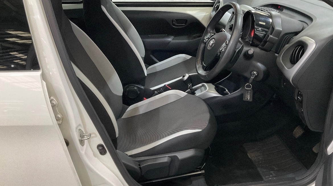 Used Toyota AYGO 2015 for sale - 78158541: Photo 8