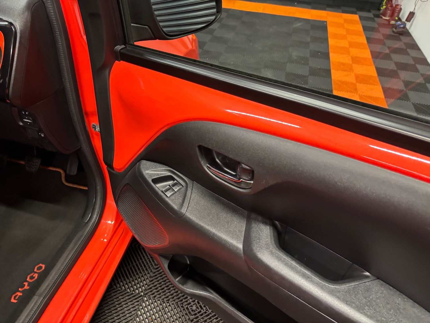 Used Toyota AYGO 2015 for sale - 76866590: Photo 41