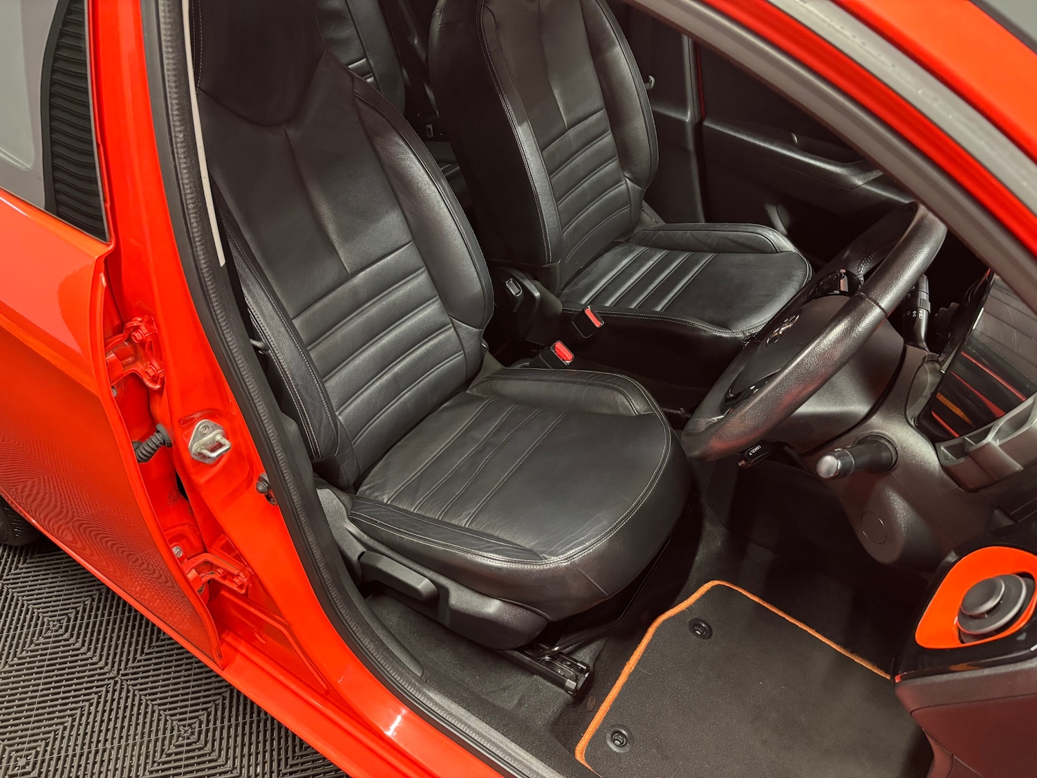 Used Toyota AYGO 2015 for sale - 76866590: Photo 45