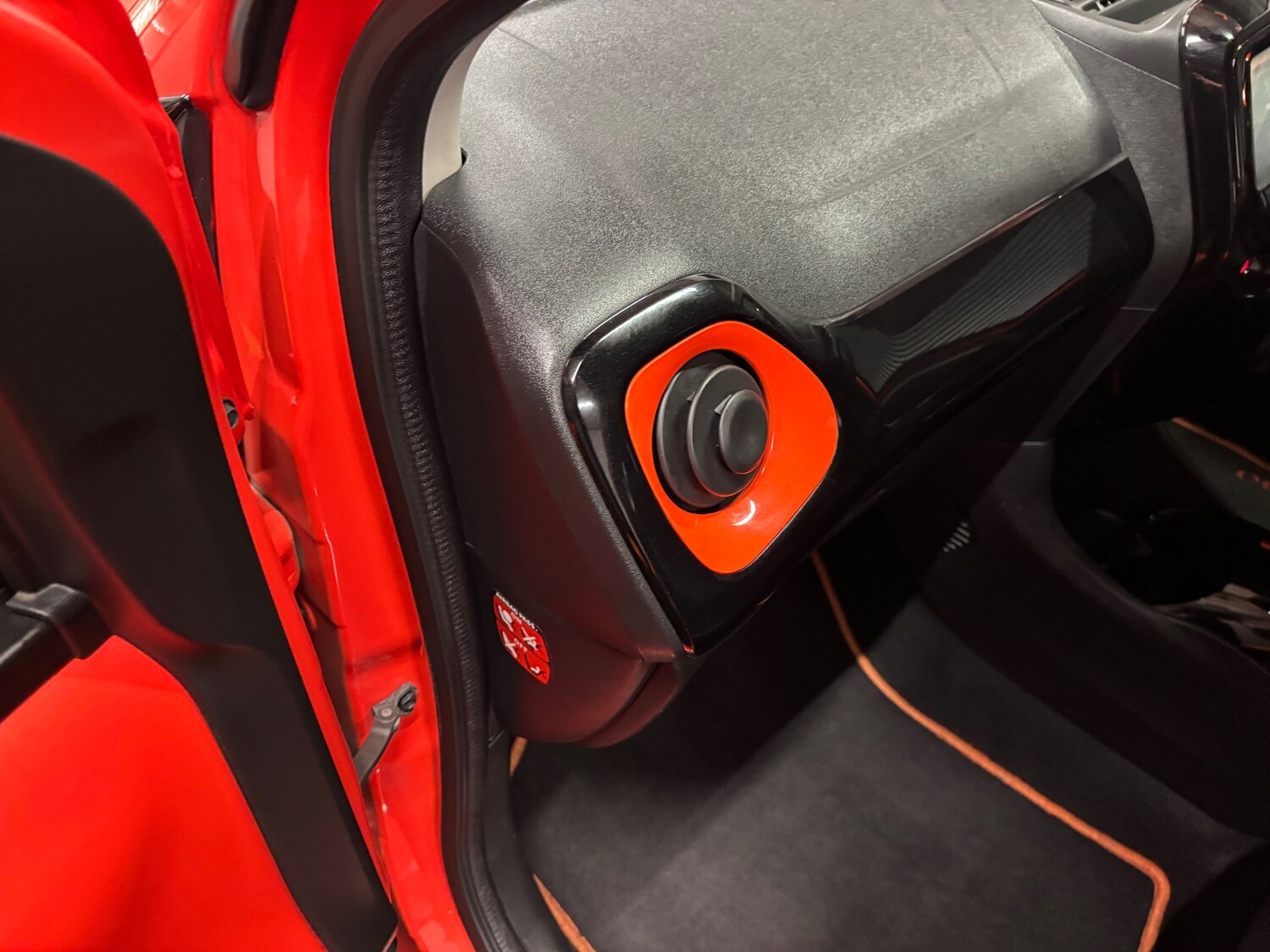 Used Toyota AYGO 2015 for sale - 76866590: Photo 64