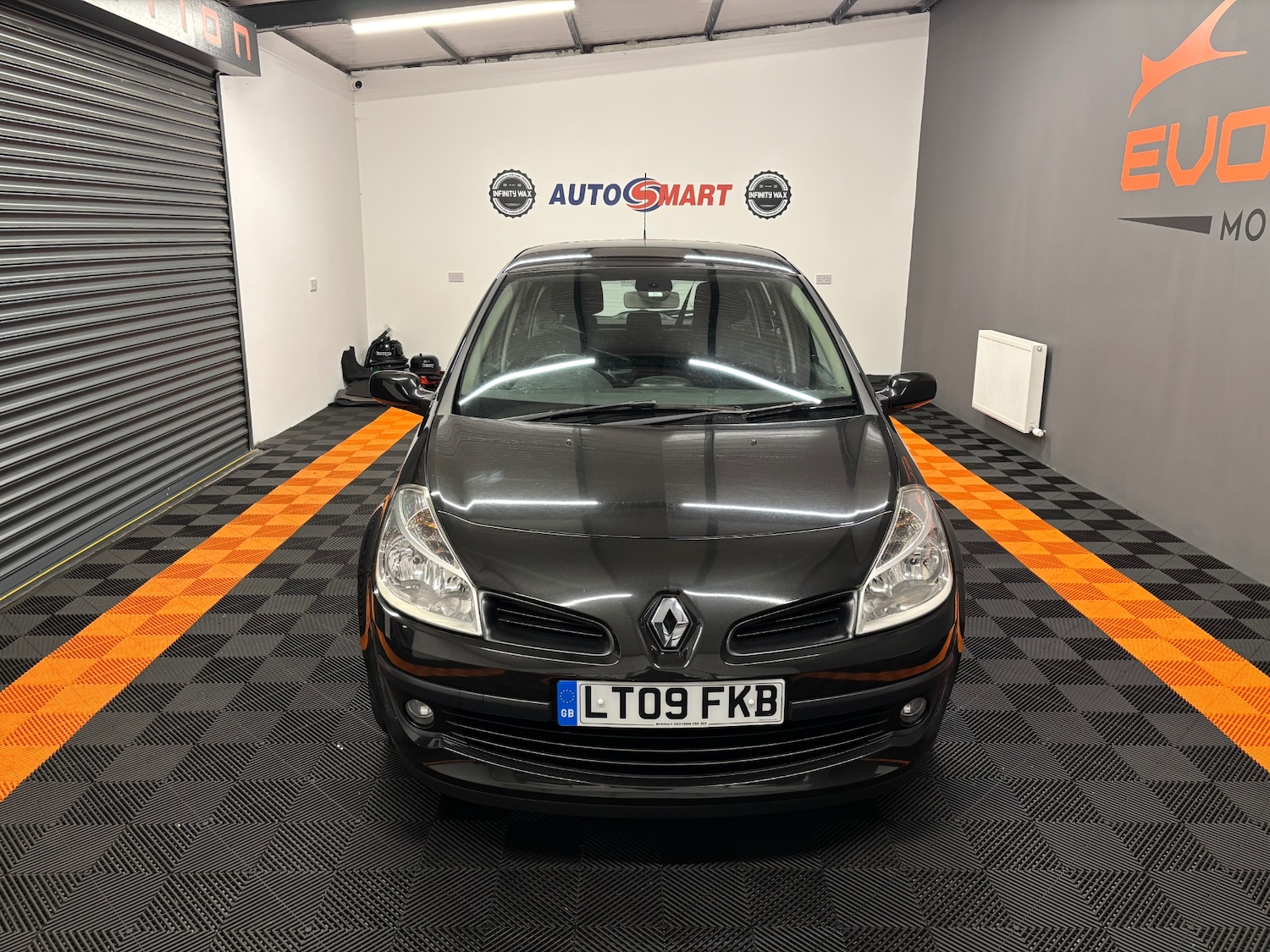 Used Renault Clio 2009 for sale - 76866601: Photo 15