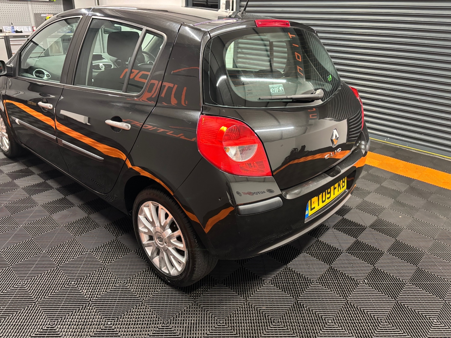 Used Renault Clio 2009 for sale - 76866601: Photo 20