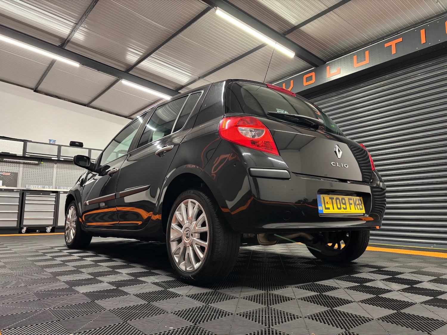 Used Renault Clio 2009 for sale - 76866601: Photo 21