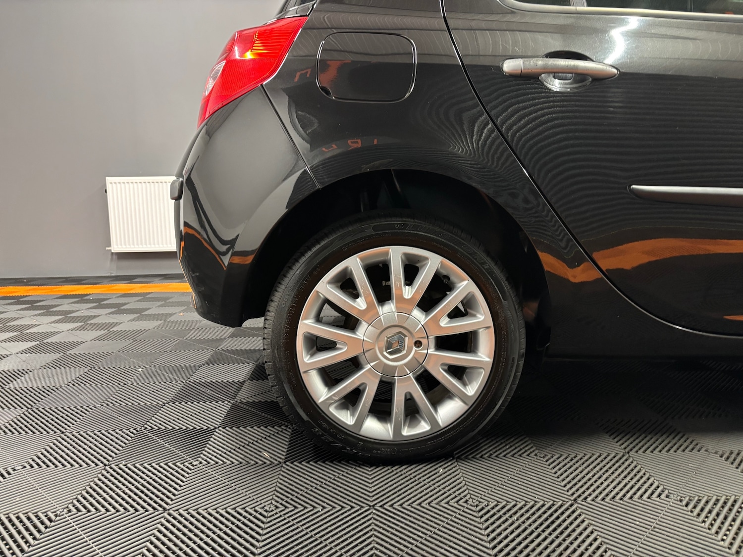 Used Renault Clio 2009 for sale - 76866601: Photo 33