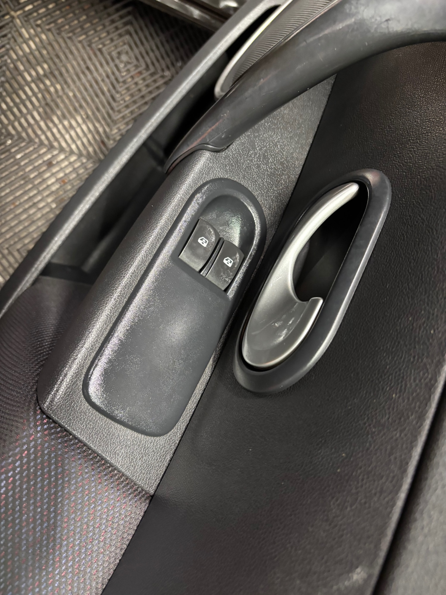 Used Renault Clio 2009 for sale - 76866601: Photo 45