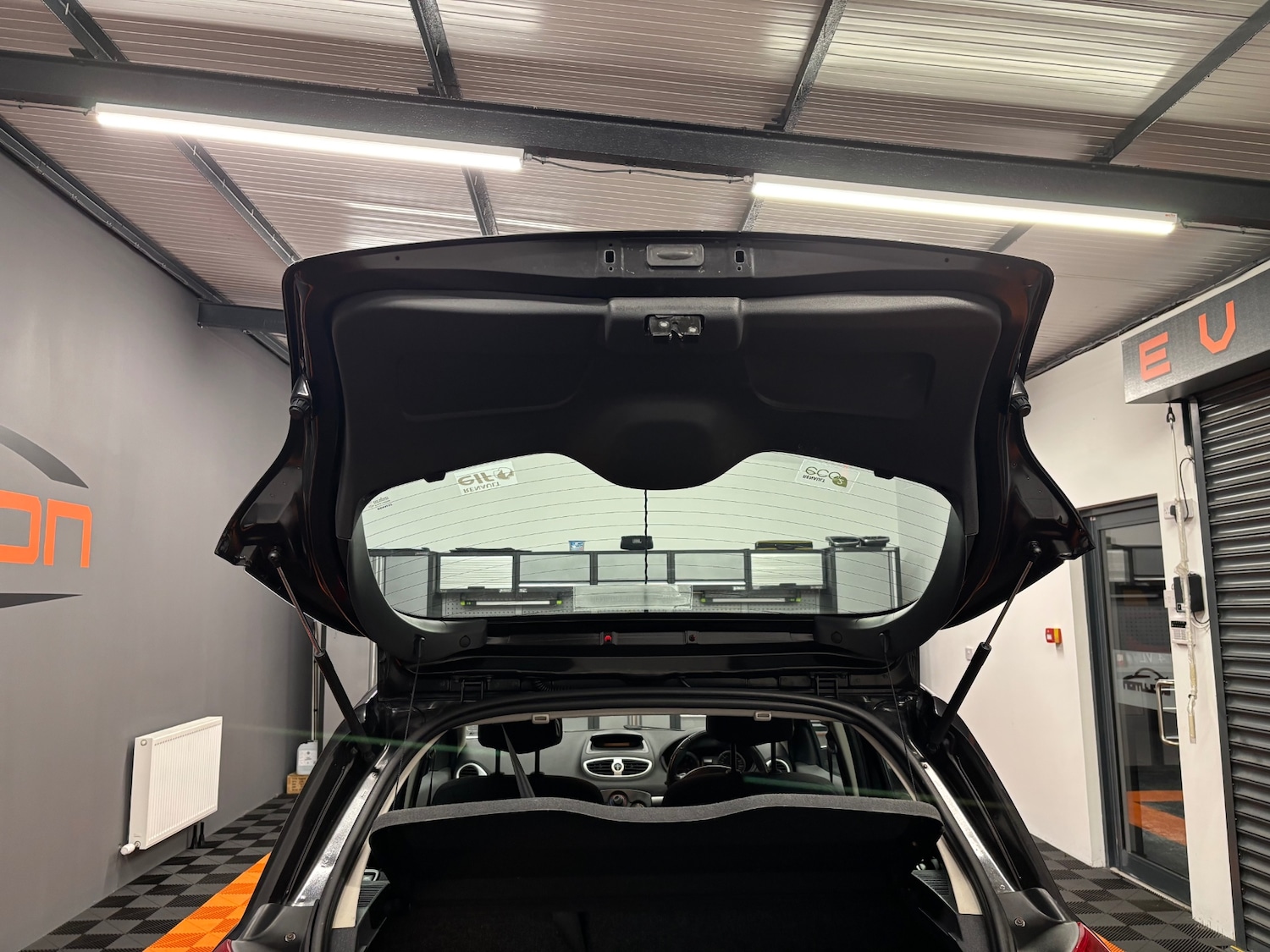 Used Renault Clio 2009 for sale - 76866601: Photo 53