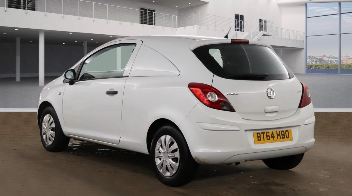Used Vauxhall Corsa 2014 for sale - 77837285: Photo 2