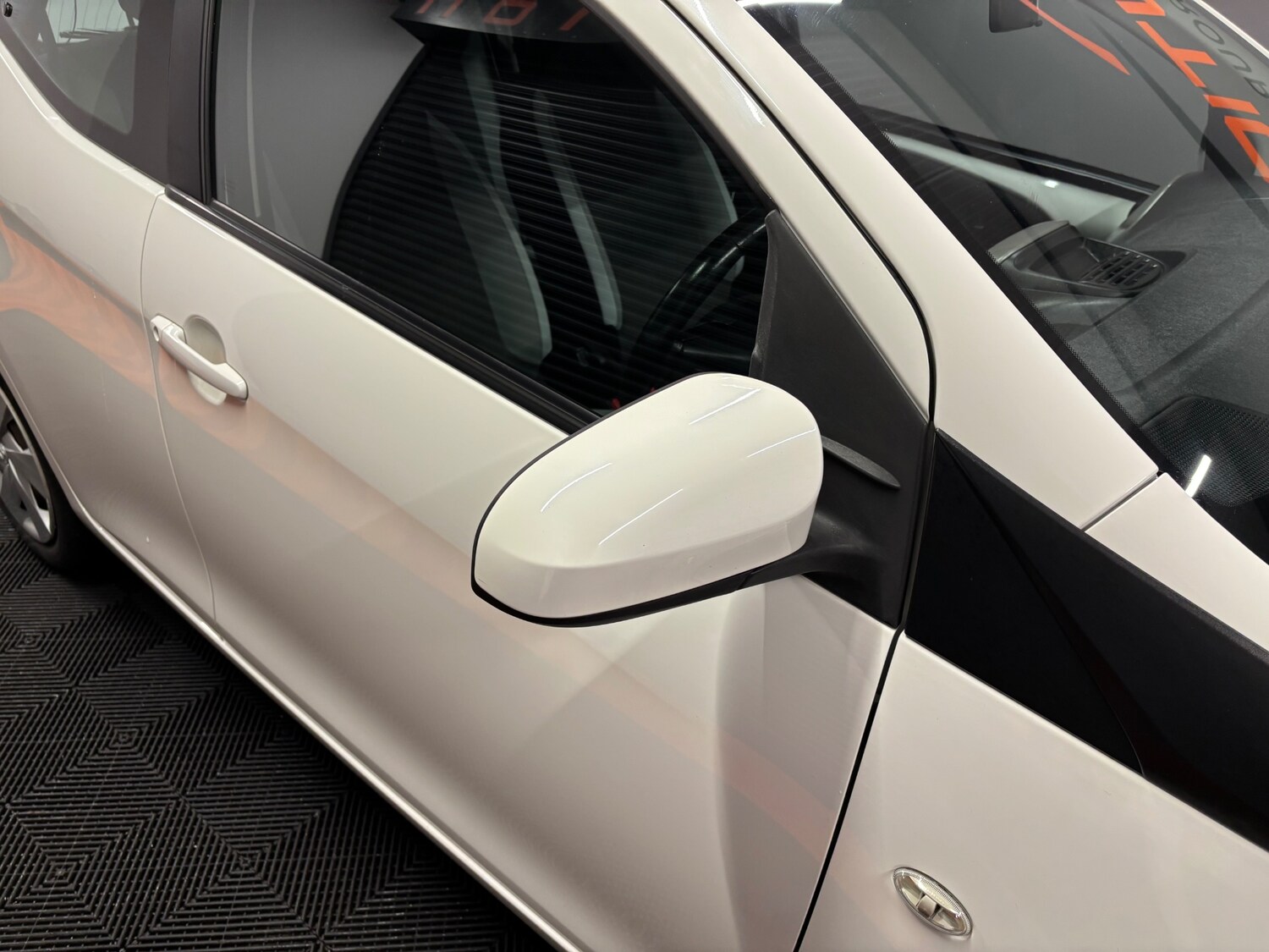 Used Toyota AYGO 2015 for sale - 77482642: Photo 15