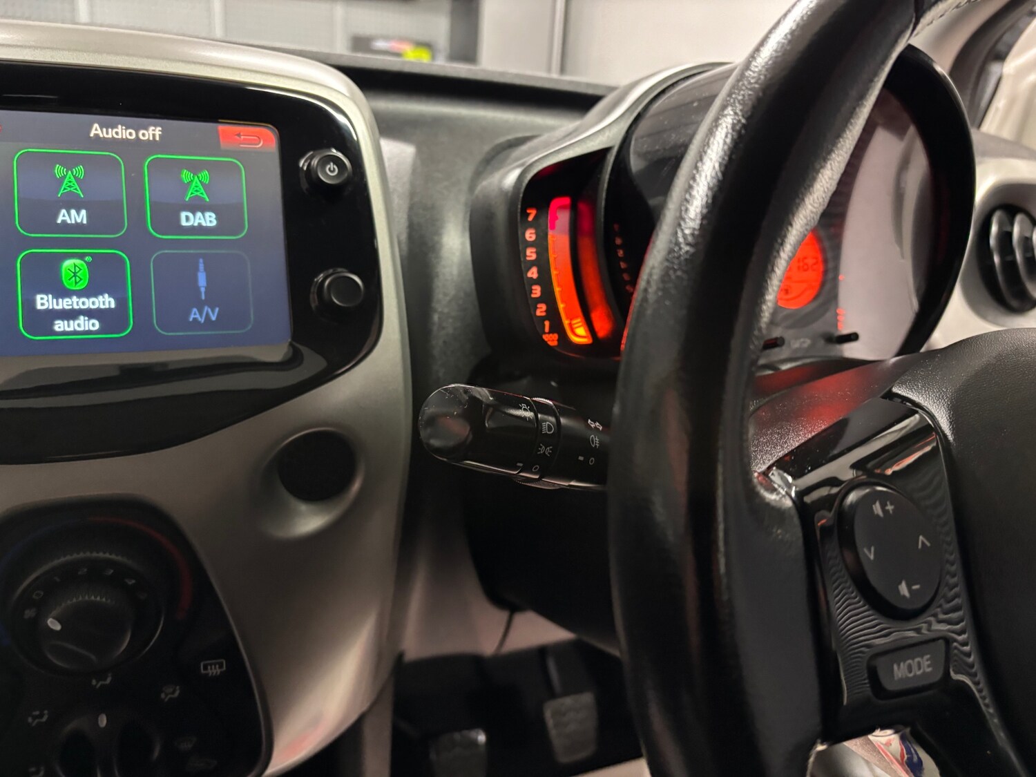 Used Toyota AYGO 2015 for sale - 77482642: Photo 49