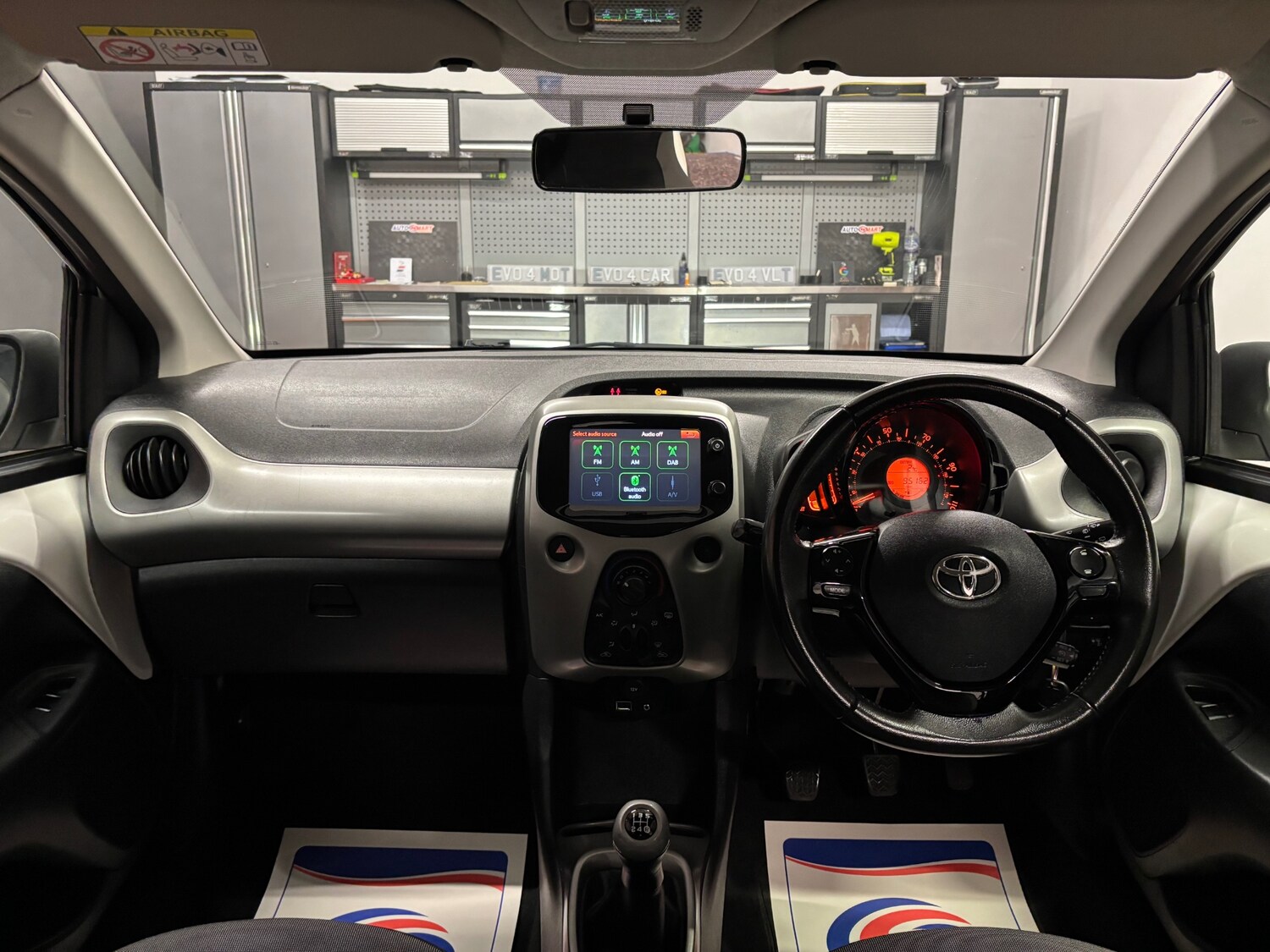 Used Toyota AYGO 2015 for sale - 77482642: Photo 54