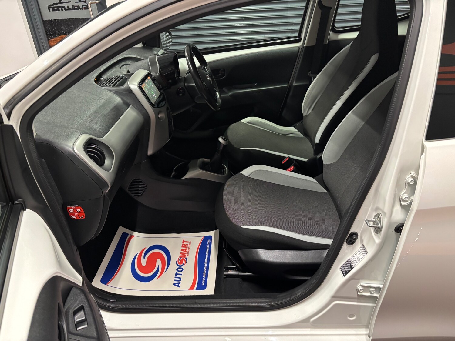 Used Toyota AYGO 2015 for sale - 77482642: Photo 58