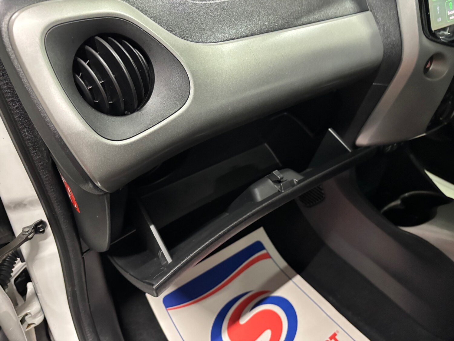 Used Toyota AYGO 2015 for sale - 77482642: Photo 61