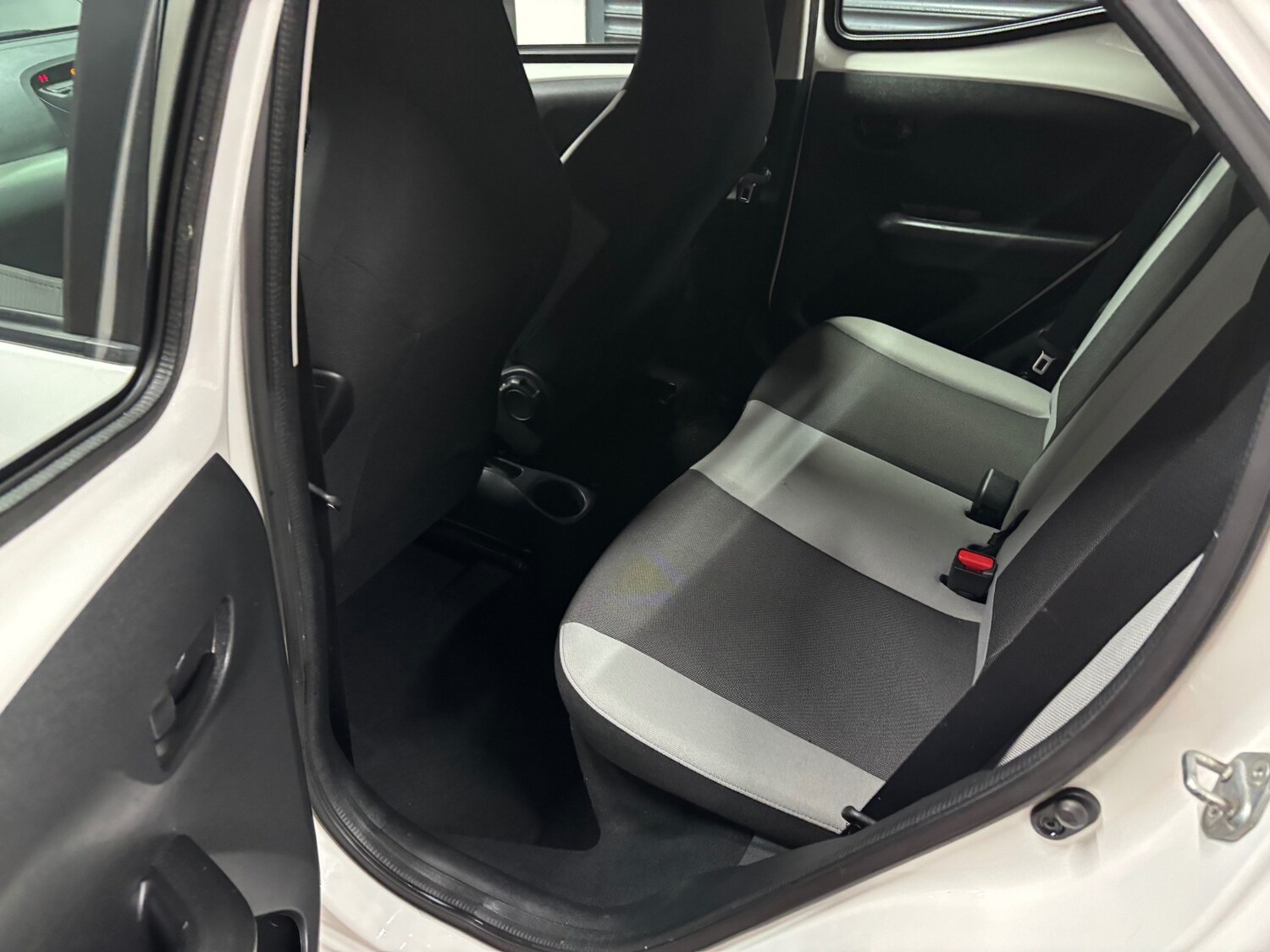 Used Toyota AYGO 2015 for sale - 77482642: Photo 66