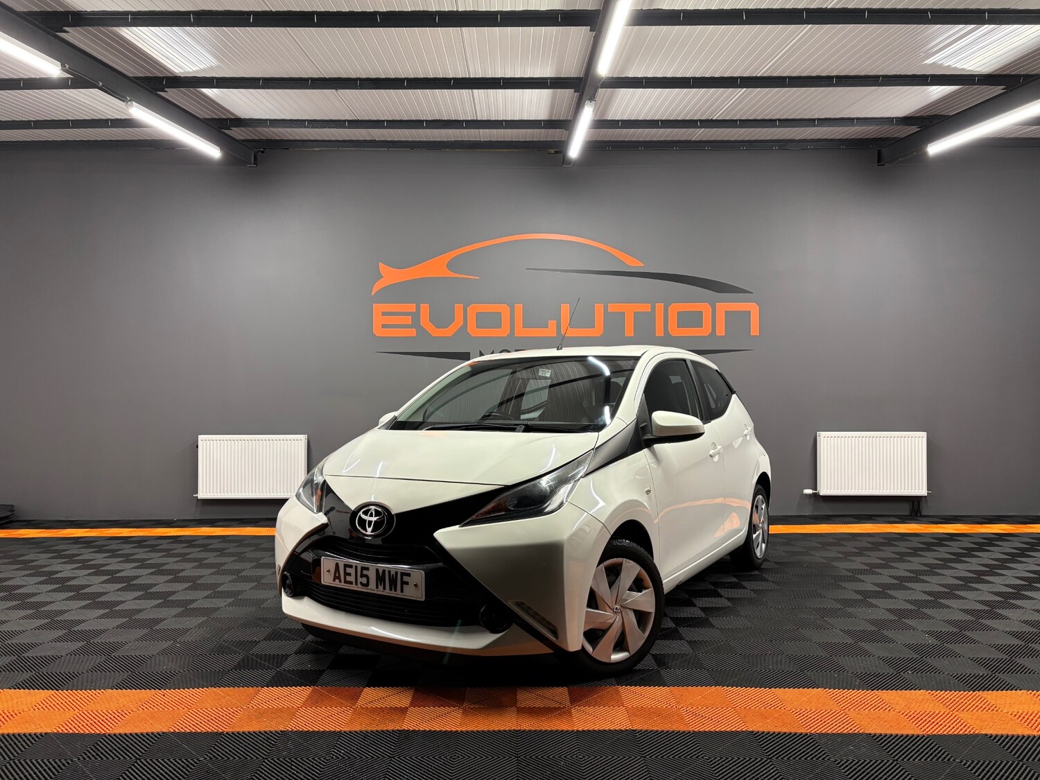 Used Toyota AYGO 2015 for sale - 77482642: Photo 9