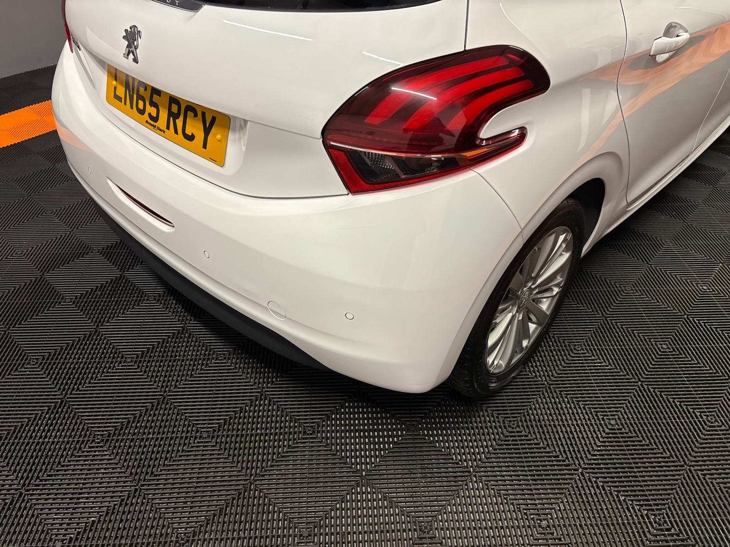 Used Peugeot 208 2015 for sale - 76381369: Photo 26