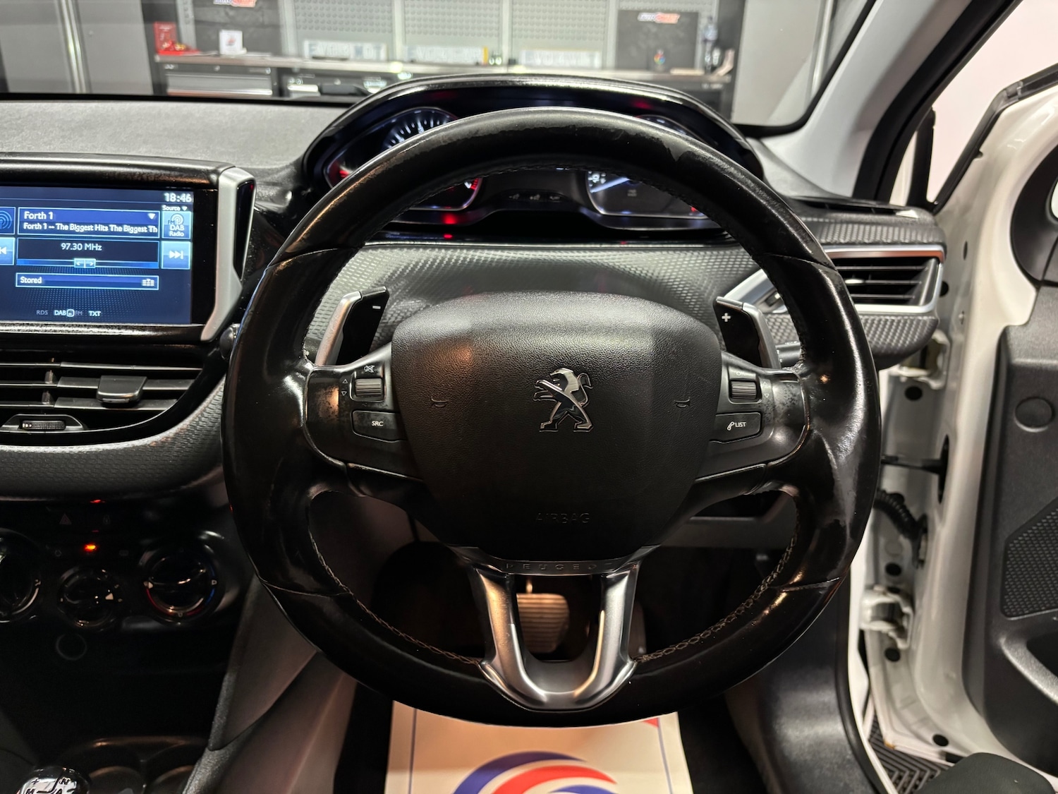 Used Peugeot 208 2015 for sale - 76381369: Photo 38