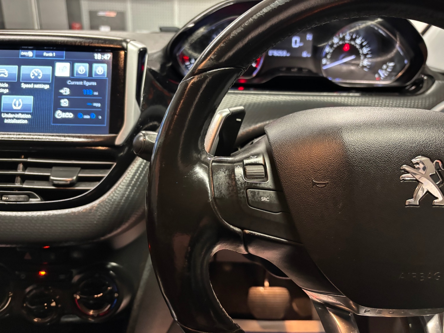 Used Peugeot 208 2015 for sale - 76381369: Photo 44