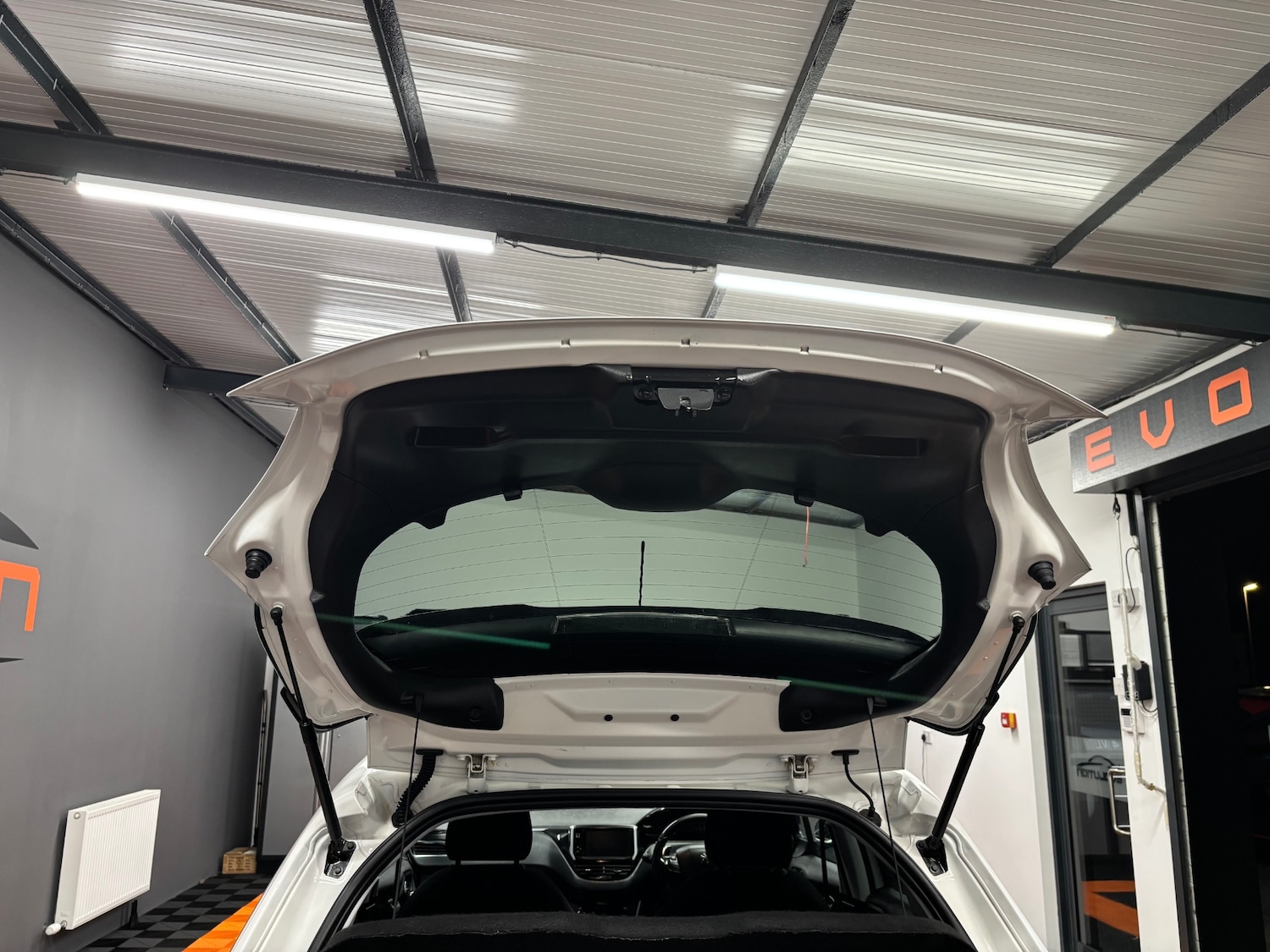 Used Peugeot 208 2015 for sale - 76381369: Photo 72