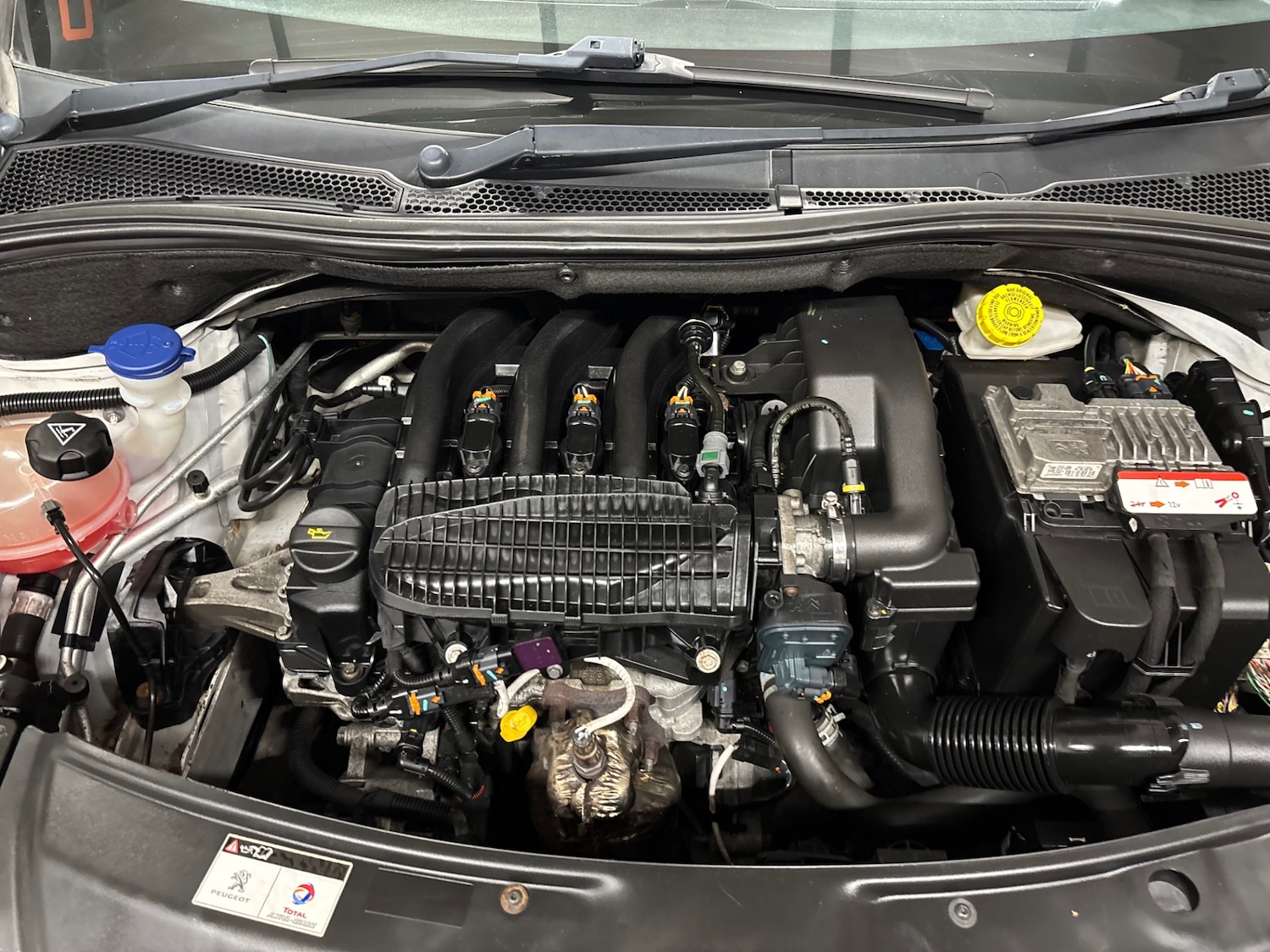 Used Peugeot 208 2015 for sale - 76381369: Photo 75