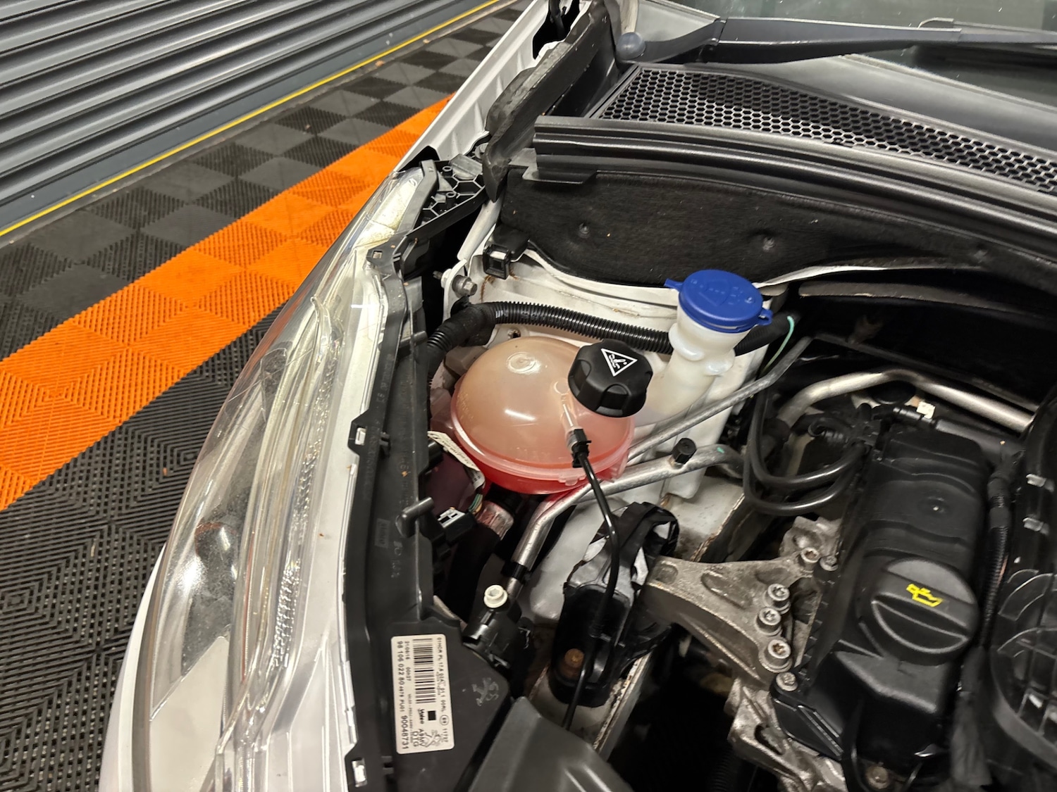 Used Peugeot 208 2015 for sale - 76381369: Photo 76