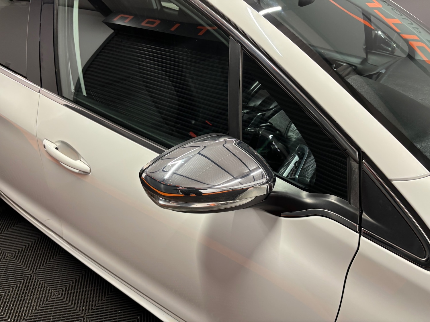 Used Peugeot 208 2015 for sale - 76381369: Photo 9