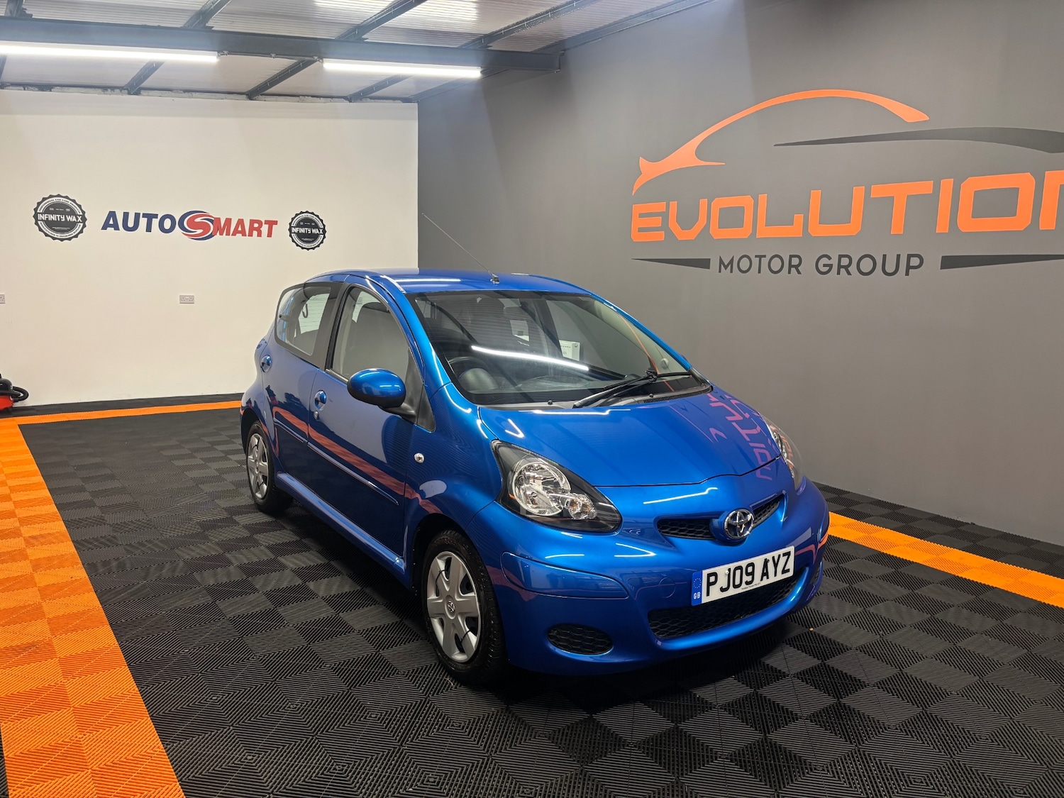 Used Toyota AYGO 2009 for sale - 76292828: Photo 10